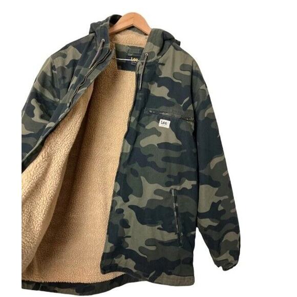 Lee Camo Print Sherpa Lined Cotton Canvas Hooded Jacket medium